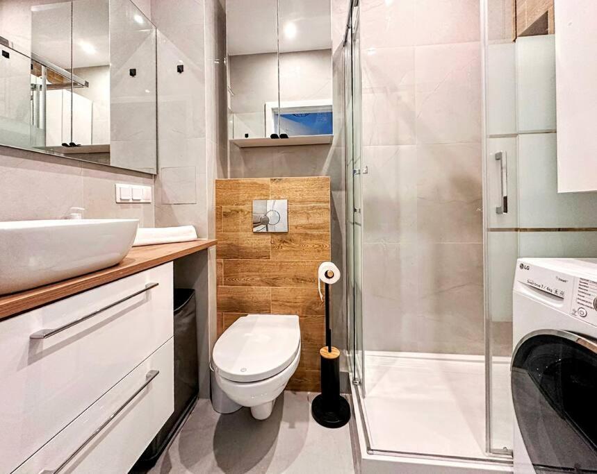 Warsaw Concierge Wiatraczna Apartman Kültér fotó